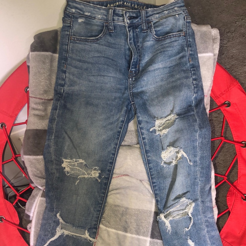 Ripped American Eagle Skinny jeans.